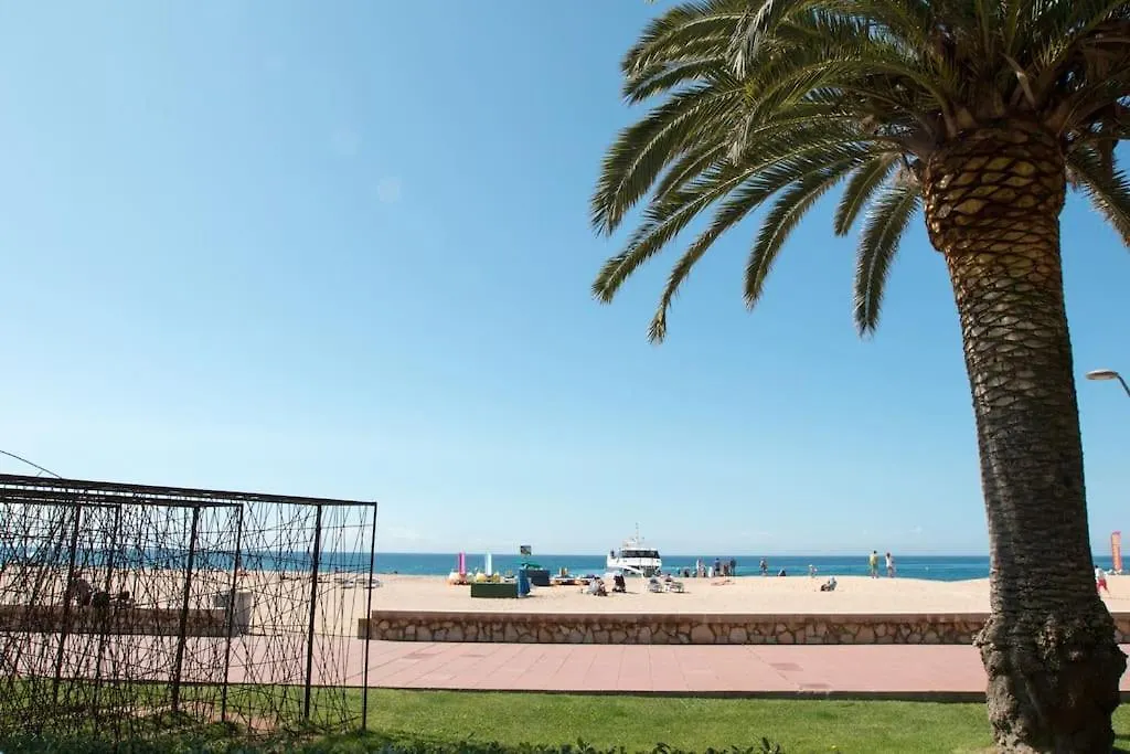 Seahomes Vacations - Seafront Apt Fenals With Pkg Lloret de Mar