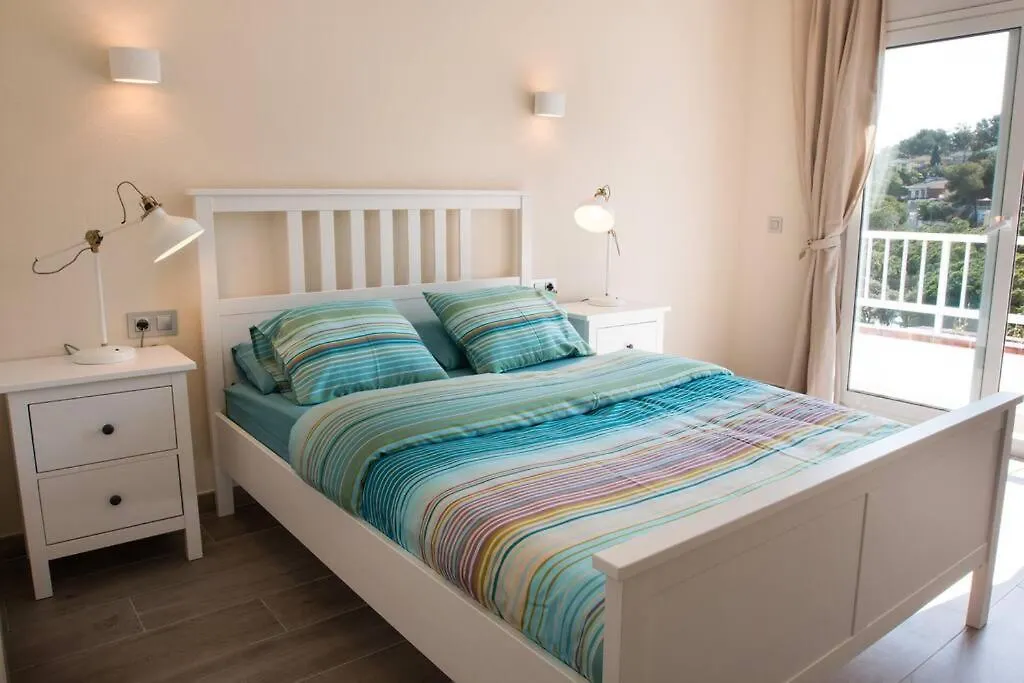 Seahomes Vacations - Seafront Apt Fenals With Pkg Lloret de Mar Apartment