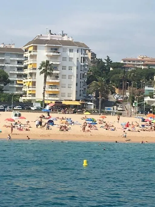 Seahomes Vacations - Seafront Apt Fenals With Pkg Lloret de Mar
