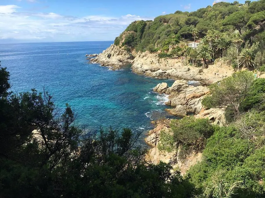 Seahomes Vacations - Seafront Apt Fenals With Pkg Lloret de Mar Apartment