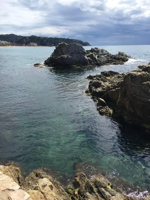 Apartment Seahomes Vacations - Seafront Apt Fenals With Pkg Lloret de Mar