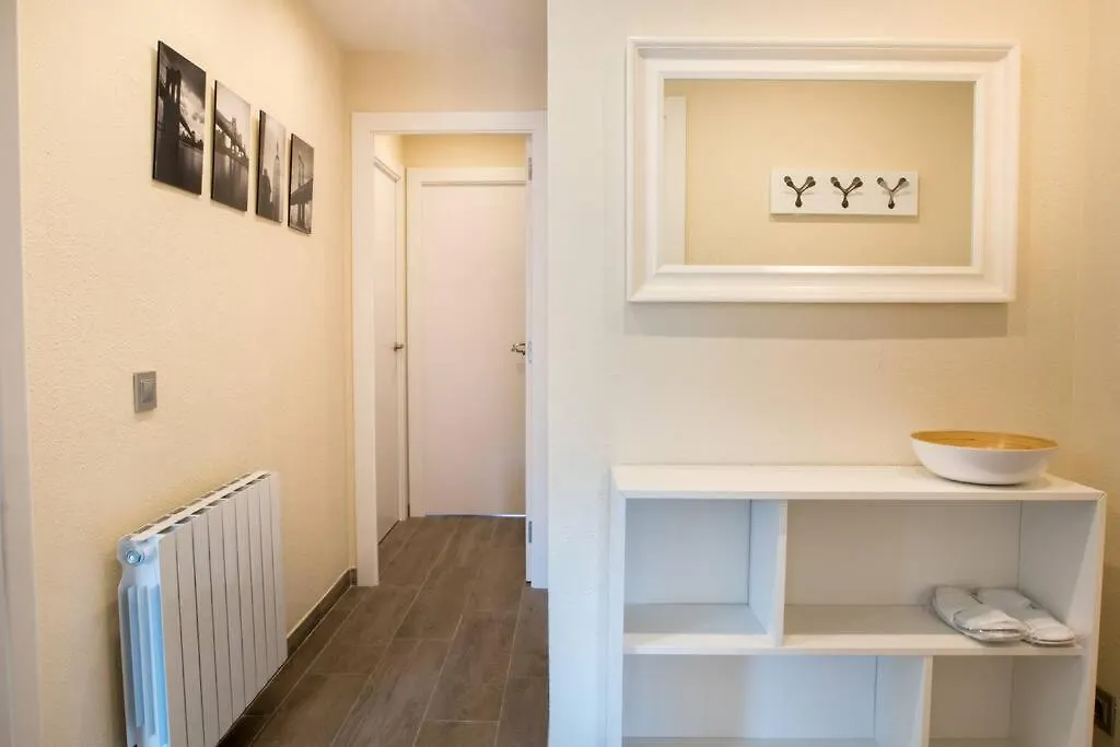 Seahomes Vacations - Seafront Apt Fenals With Pkg Lloret de Mar 0*,